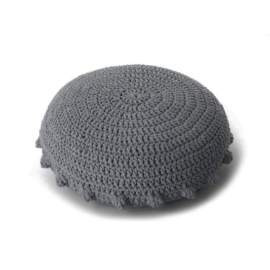 Puff Disco em crochê Cinza, com fio 100% algodão.  Fechamento com zíper, possibilitando a remoção da capa para lavagem.  Dimensões: Altura - 20cm; Diâmetro - 85cm.