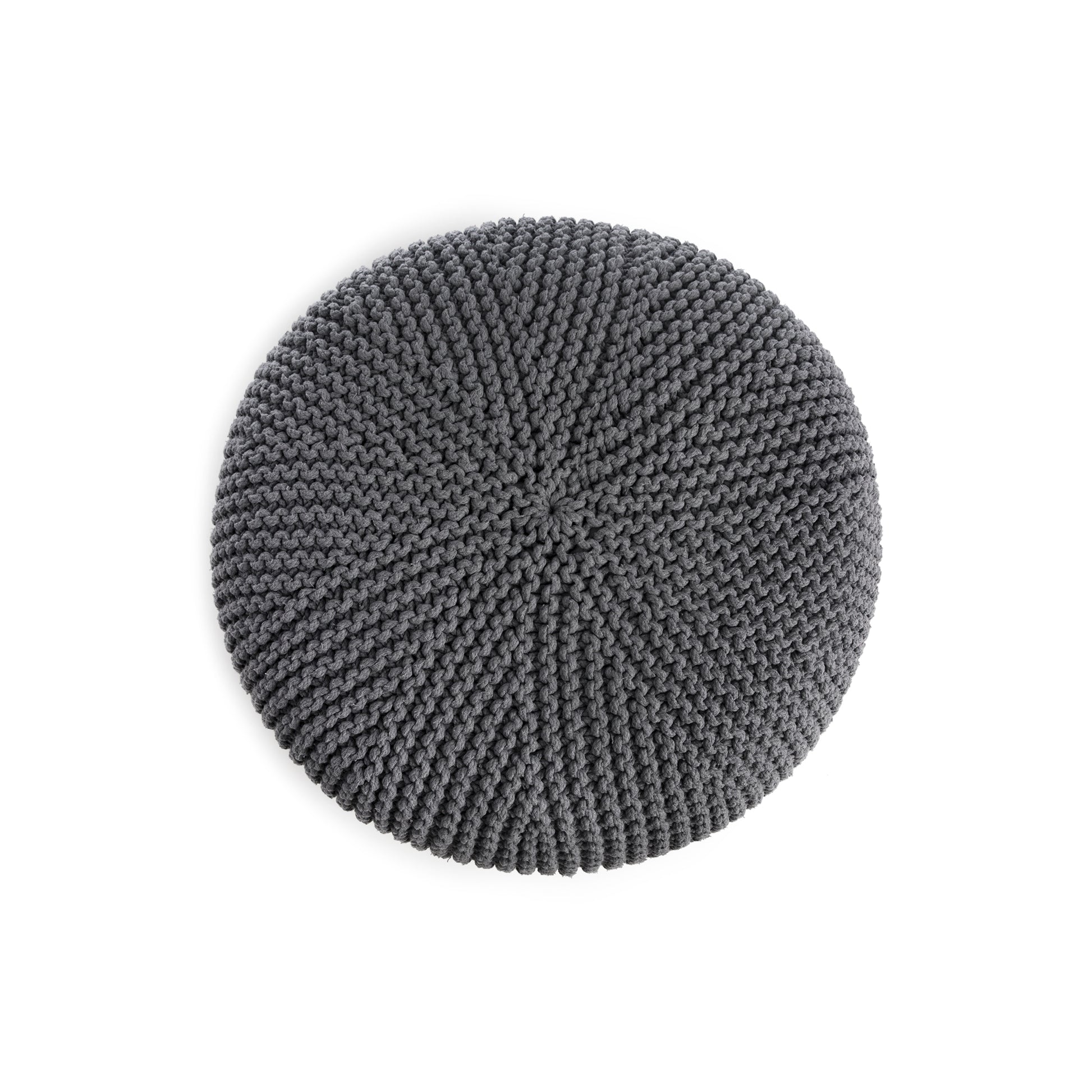 Puff em tricô artesanal,  Cinza, com fio 100% algodão. Fechamento com zíper, possibilitando a remoção da capa para lavagem. Dimensões: Altura - 30cm; Diâmetro - 75cm.