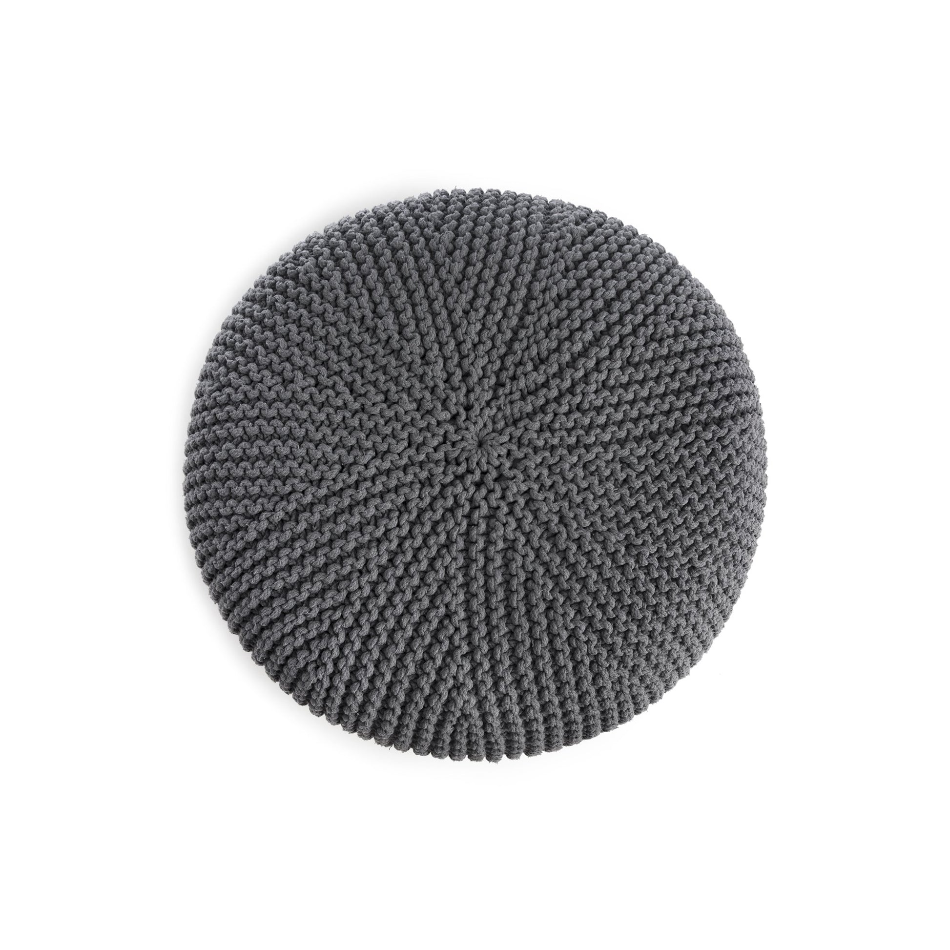 Puff em tricô artesanal,  Cinza, com fio 100% algodão. Fechamento com zíper, possibilitando a remoção da capa para lavagem. Dimensões: Altura - 30cm; Diâmetro - 75cm.