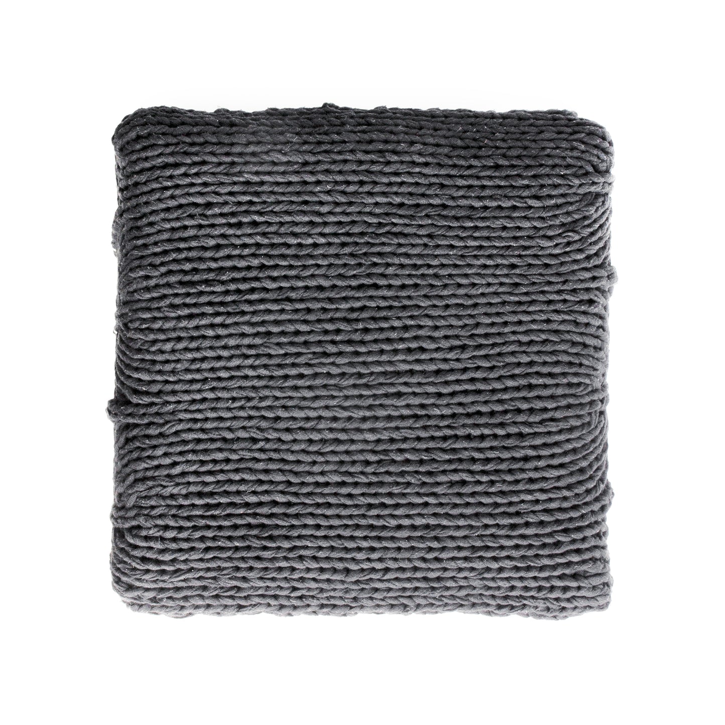 Puff Zig Zag, em tricô artesanal, Cinza/Cru, com fio 100% algodão. Dimensões: Altura - 40cm; Largura - 45cm; Comprimento - 45cm.