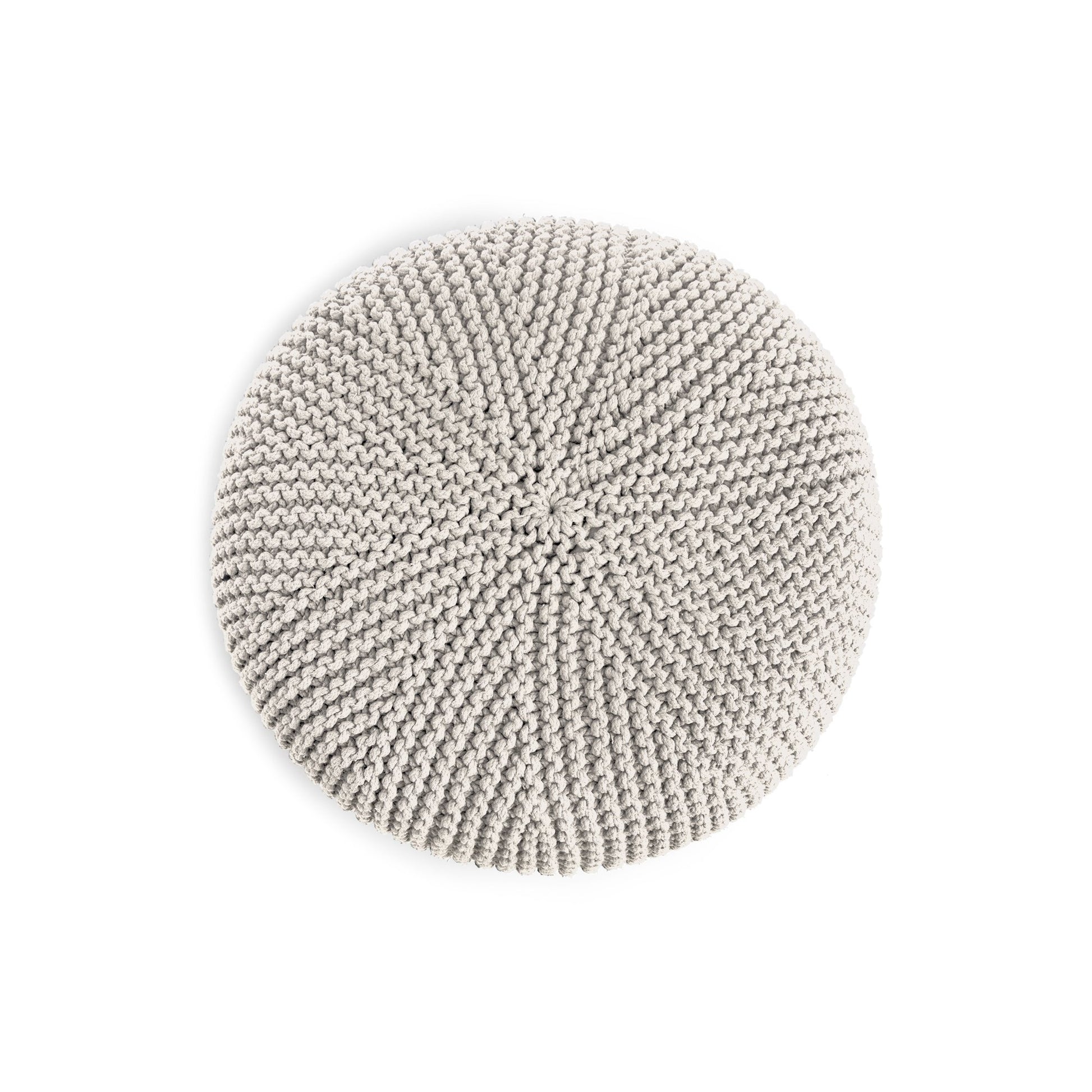 Puff em tricô artesanal,  Cru, com fio 100% algodão. Fechamento com zíper, possibilitando a remoção da capa para lavagem. Dimensões: Altura - 30cm; Diâmetro - 75cm.