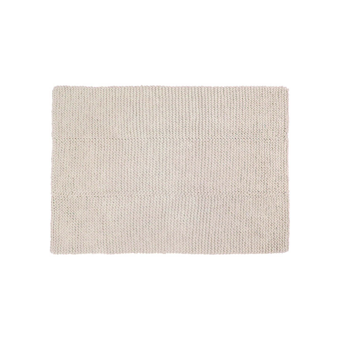 Tapete em tricô artesanal Cru, com fio 100% algodão. Dimensões: Largura - 150cm; Comprimento - 200cm.