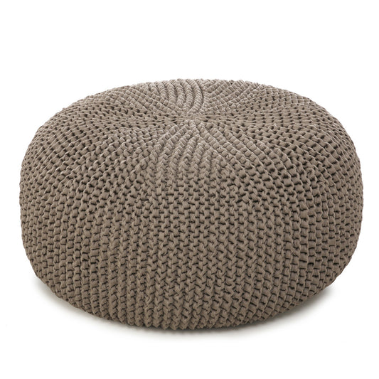 Puff em tricô artesanal para área externa, com fio 100% polipropileno. Enchimento em tecido aquablock e isopor. Fechamento com zíper, possibilitando a remoção da capa para lavagem. Dimensões: Altura - 35cm; Largura - 100cm; Comprimento - 100cm.