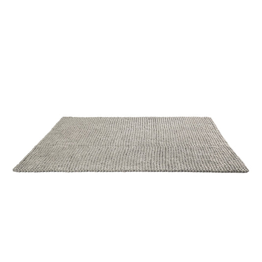 Tapete em tricô artesanal Fendi, com fio 100% algodão. Dimensões: Largura - 150cm; Comprimento - 200cm.