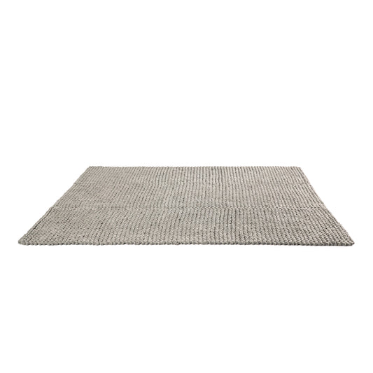Tapete em tricô artesanal Fendi, com fio 100% algodão. Dimensões: Largura - 150cm; Comprimento - 200cm.