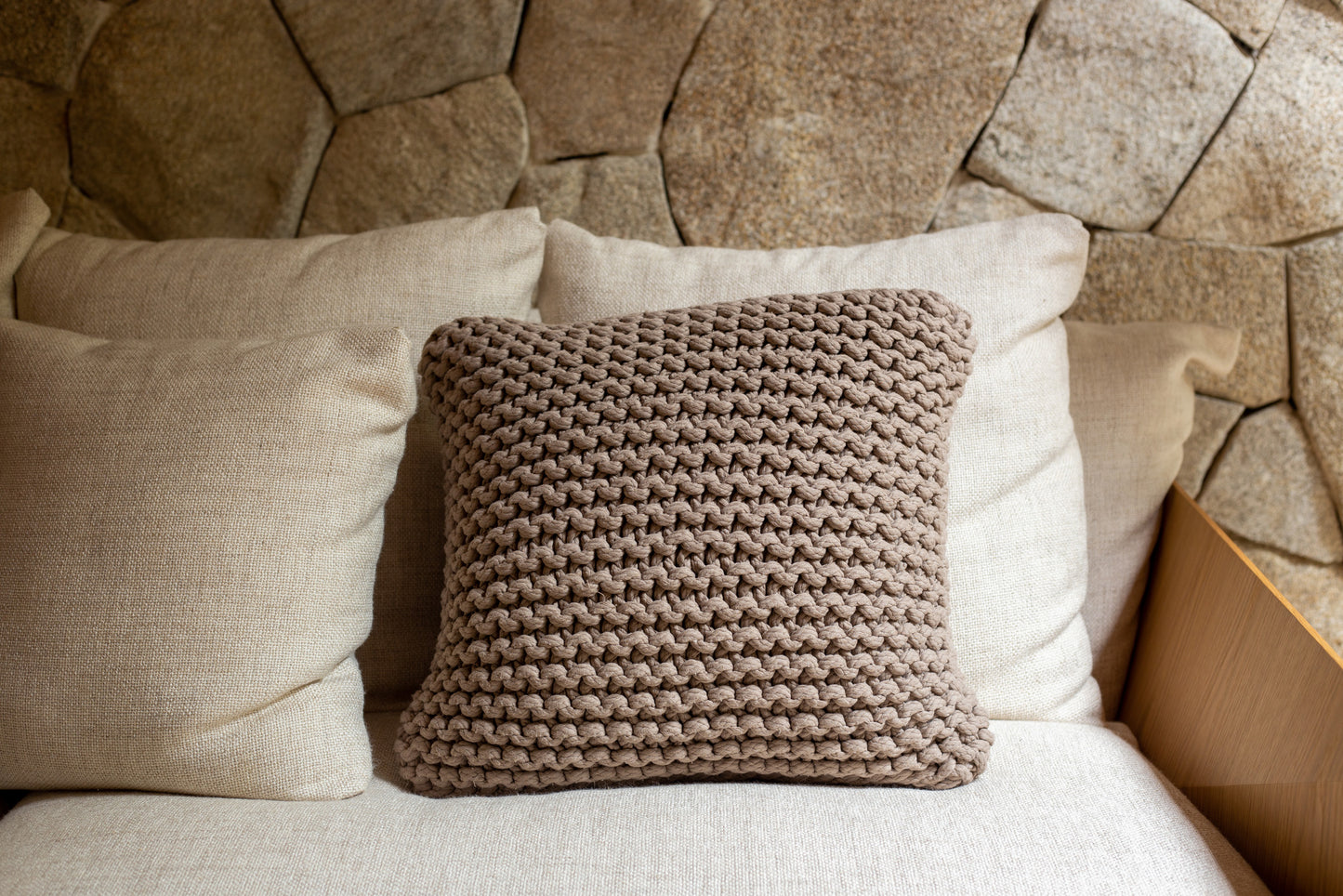 Almofada String 45x45 Fendi