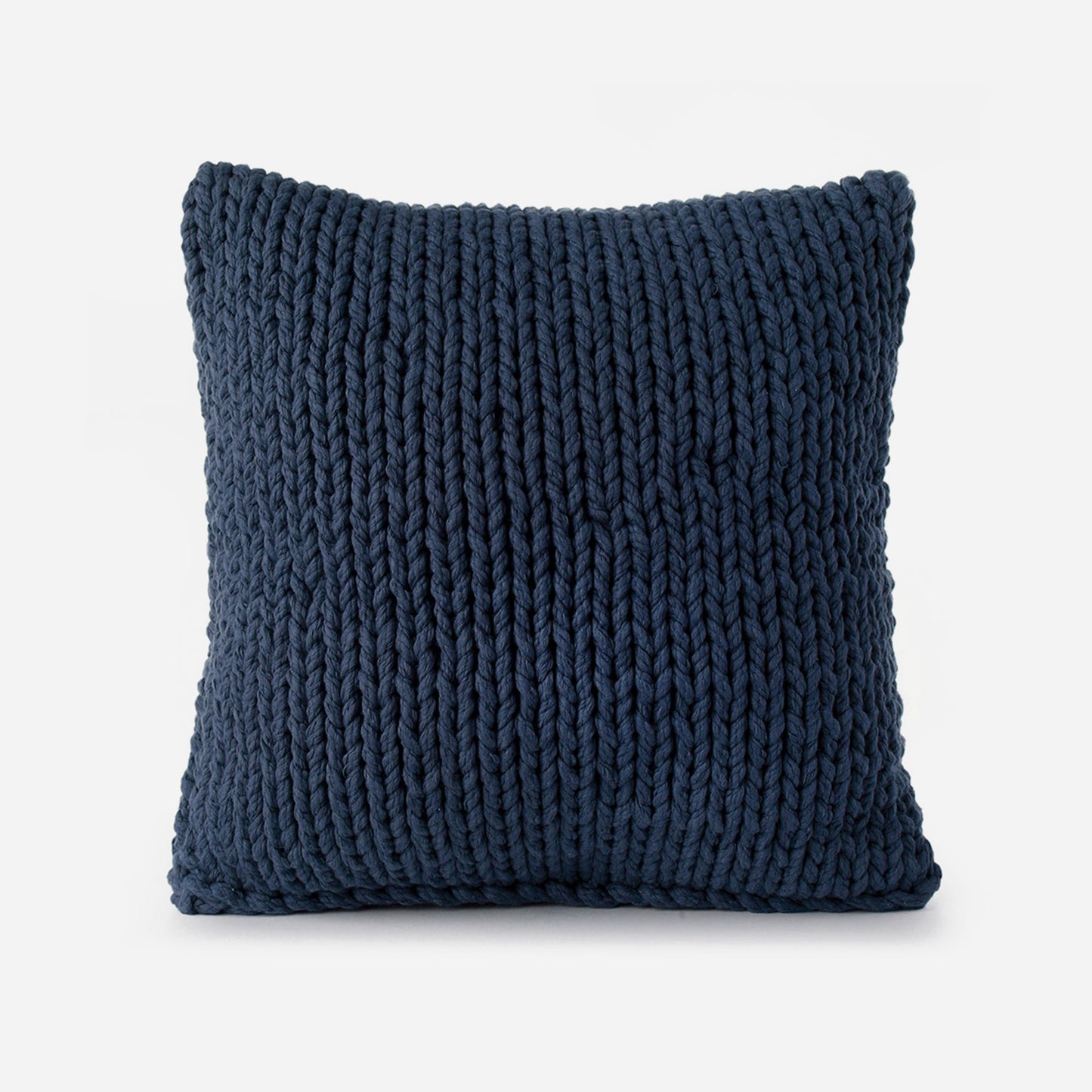 Almofada em tricô artesanal String Lisa 45x45 Marinho Pronto Entrega