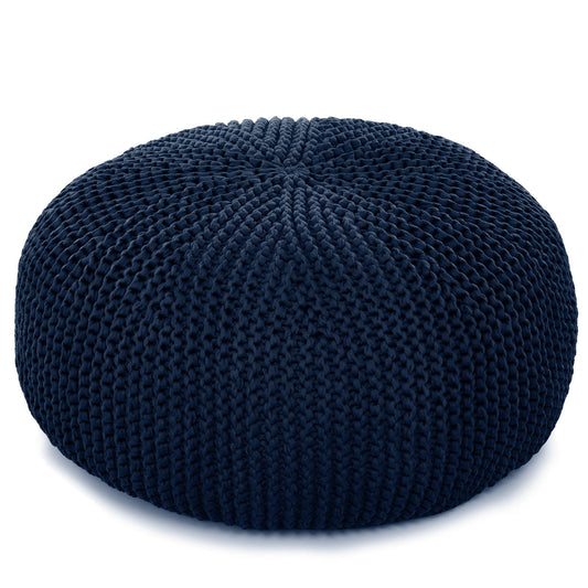 Puff em tricô artesanal para área externa, com fio 100% polipropileno. Enchimento em tecido aquablock e isopor. Fechamento com zíper, possibilitando a remoção da capa para lavagem. Dimensões: Altura - 35cm; Largura - 100cm; Comprimento - 100cm.
