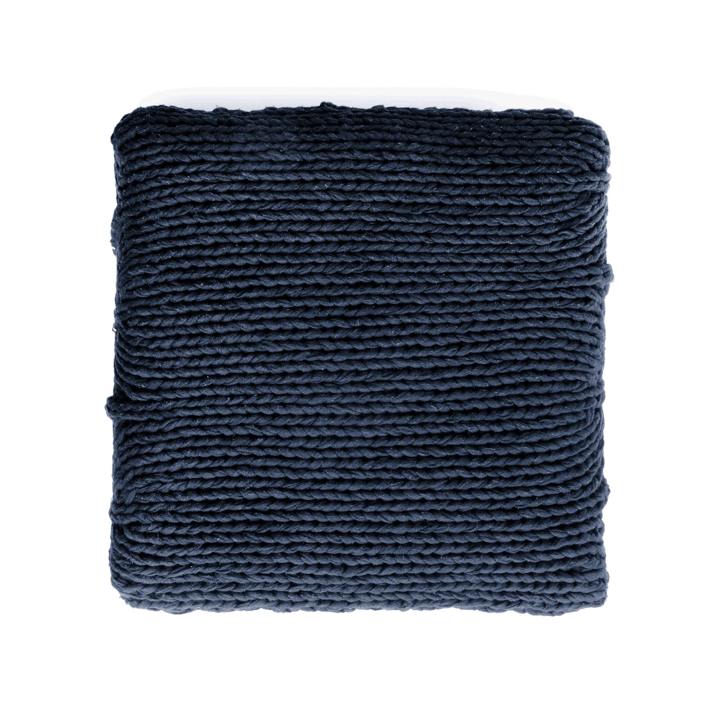 Puff Zig Zag, em tricô artesanal, Marinho/Cru, com fio 100% algodão. Dimensões: Altura - 40cm; Largura - 45cm; Comprimento - 45cm.