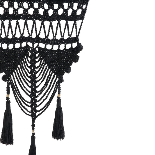 Tapeçaria  Yawanawa em crochê artesanal. Dimensões: Altura - 225cm; Largura - 118cm.