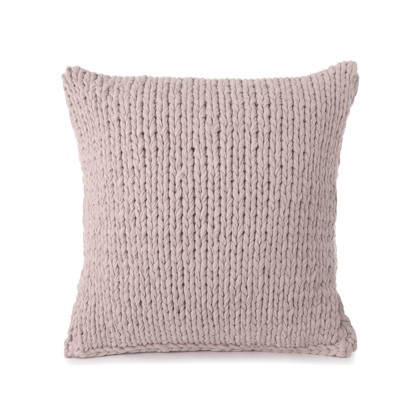 Almofada em tricô artesanal Rose, frente e verso, com fio 100% algodão. Fechamento com zíper, possibilitando a remoção da capa para lavagem. Dimensões: Altura - 50cm; Largura - 50cm.