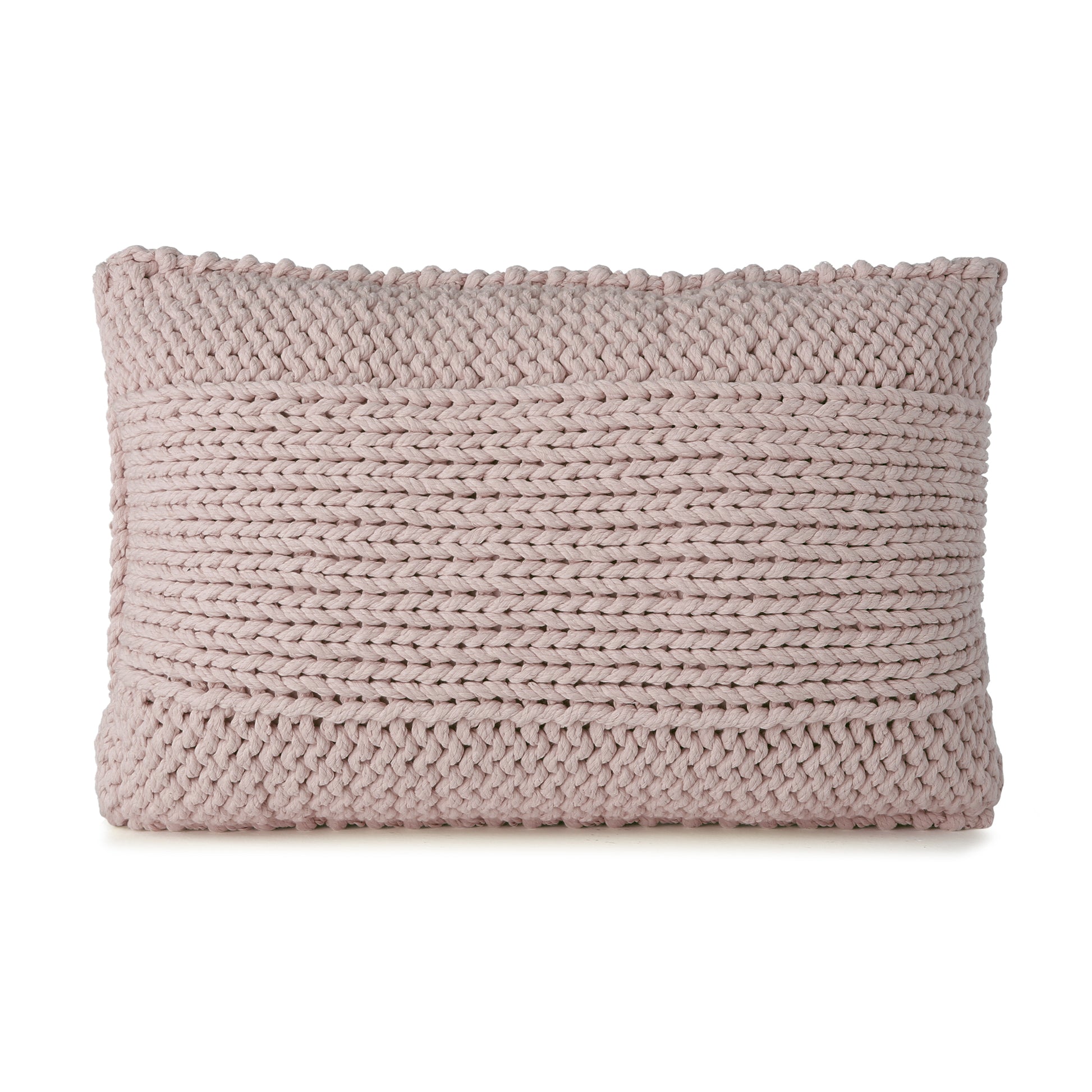 Almofada em tricô artesanal Rose, frente e verso, com fio 100% algodão. Fechamento com zíper, possibilitando a remoção da capa para lavagem. Dimensões: Altura - 40cm; Largura - 60cm.