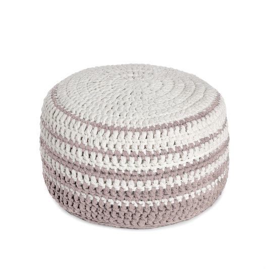 Puff de crochê artesanal listras, Rose, com fio 100% algodão.  Fechamento com zíper, possibilitando a remoção da capa para lavagem.  Dimensões: Altura - 30cm; Diâmetro - 60cm.