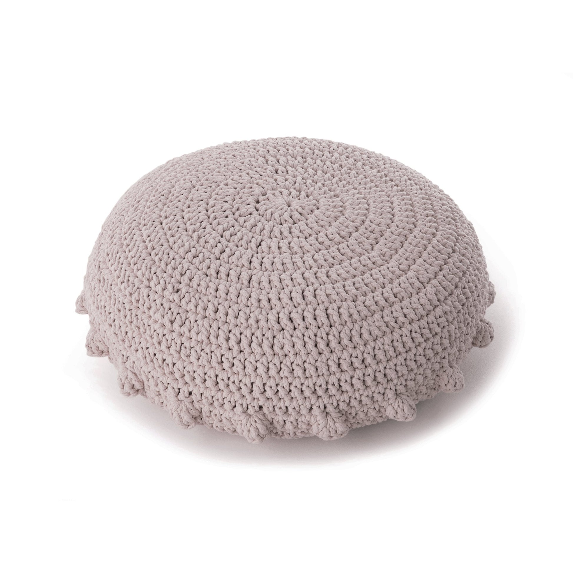 Puff Disco em crochê Rose, com fio 100% algodão.  Fechamento com zíper, possibilitando a remoção da capa para lavagem.  Dimensões: Altura - 20cm; Diâmetro - 85cm.