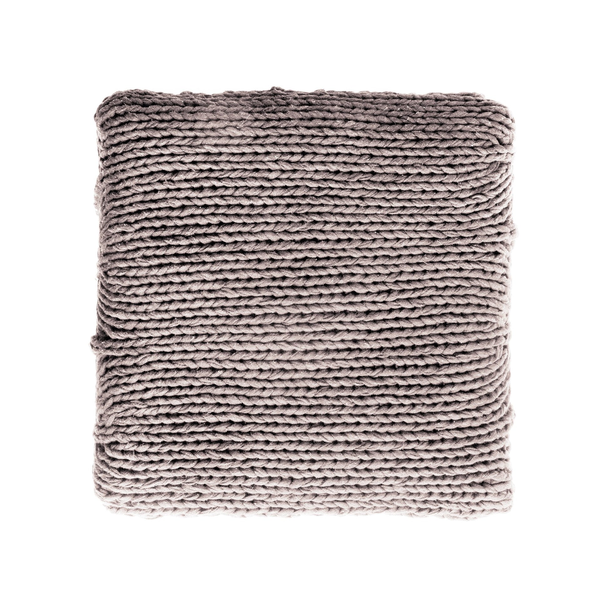 Puff Zig Zag, em tricô artesanal, Rose/Cru, com fio 100% algodão. Dimensões: Altura - 40cm; Largura - 45cm; Comprimento - 45cm.