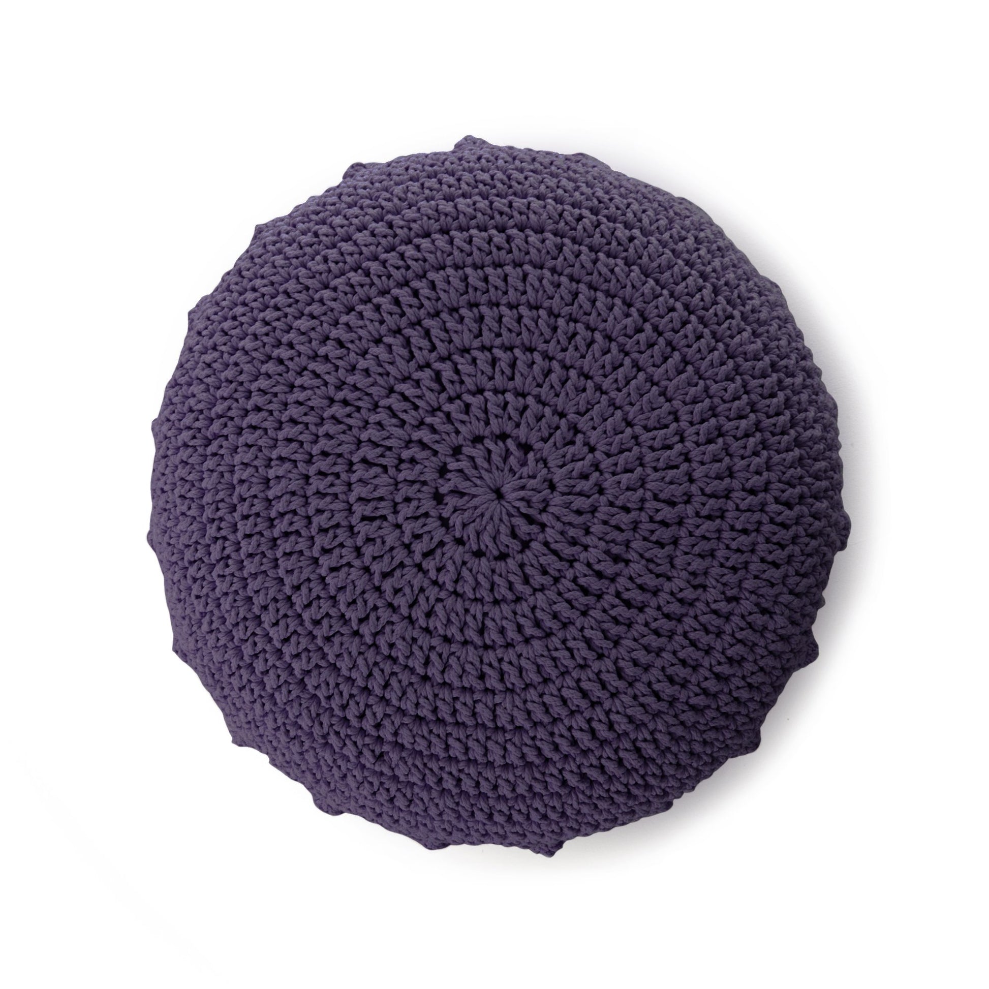 Puff Disco em crochê Roxo, com fio 100% algodão.  Fechamento com zíper, possibilitando a remoção da capa para lavagem.  Dimensões: Altura - 20cm; Diâmetro - 85cm.