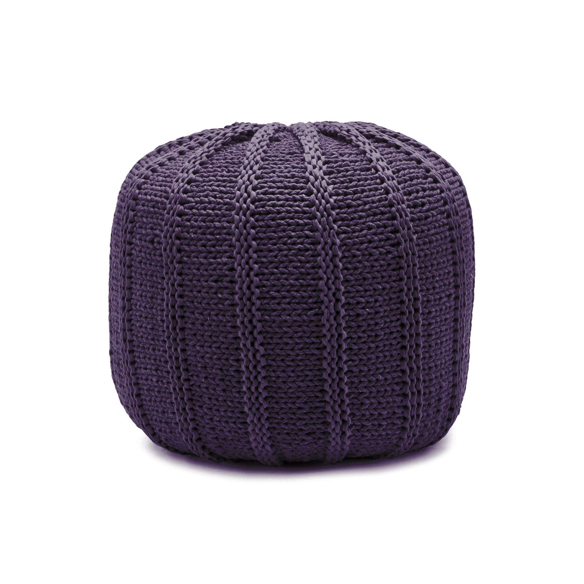 Puff em tricô artesanal, Roxo, com fio 100% algodão. Fechamento com zíper, possibilitando a remoção da capa para lavagem. Dimensões: Altura - 40cm; Diâmetro - 40cm.