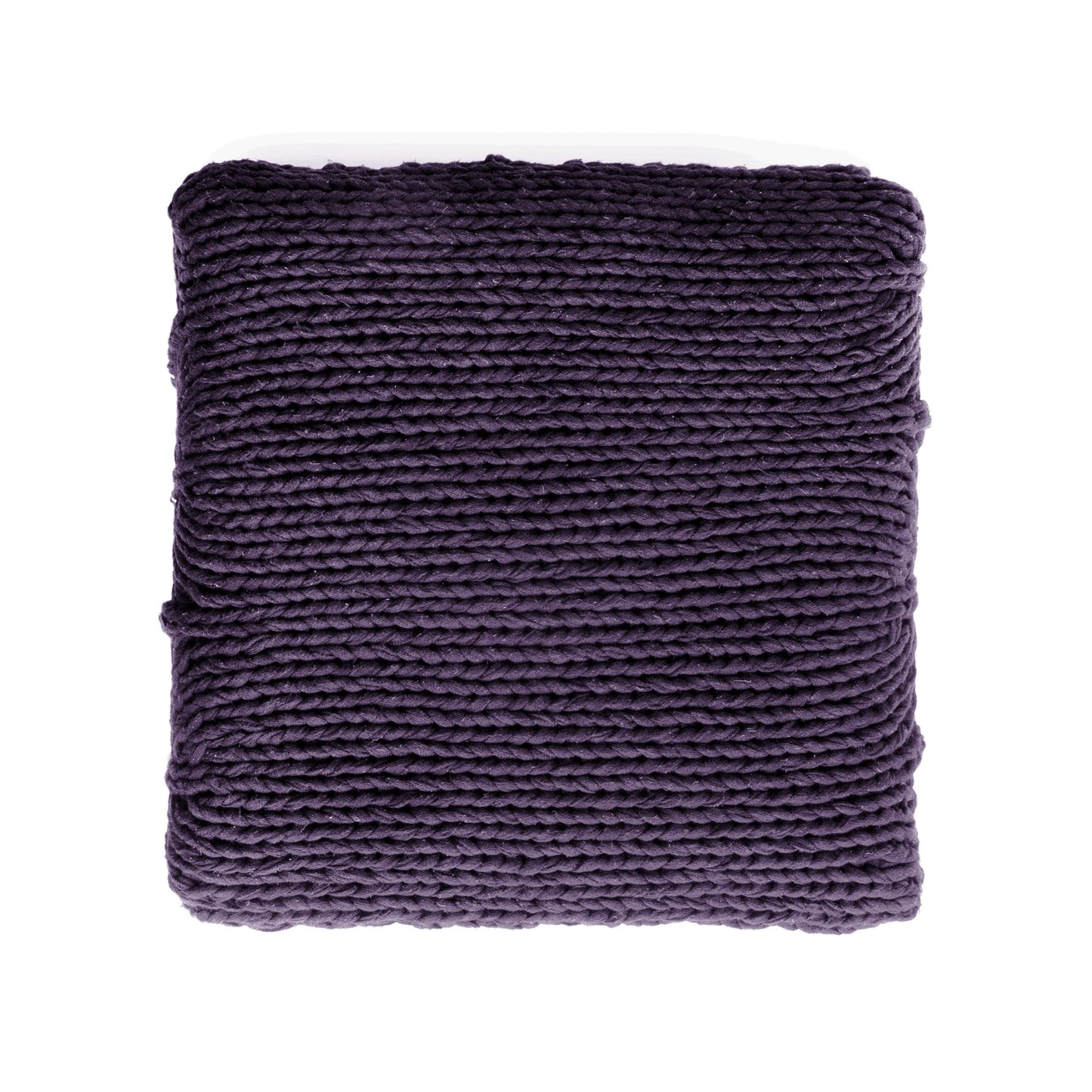 Puff Zig Zag, em tricô artesanal, Roxo/Cru, com fio 100% algodão. Dimensões: Altura - 40cm; Largura - 45cm; Comprimento - 45cm.