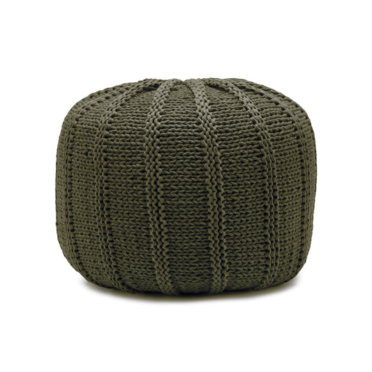 Puff em tricô artesanal, Verde, com fio 100% algodão. Fechamento com zíper, possibilitando a remoção da capa para lavagem. Dimensões: Altura - 40cm; Diâmetro - 60cm.