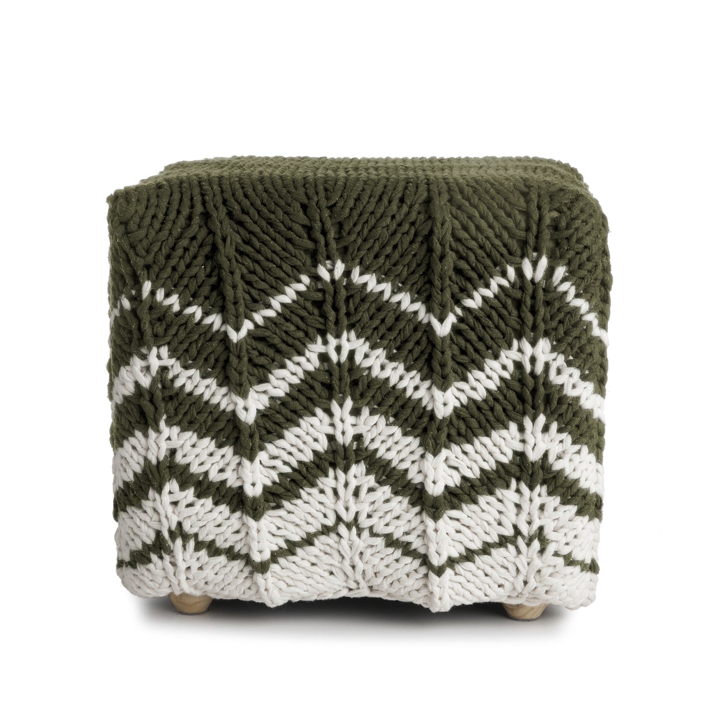 Puff Zig Zag, em tricô artesanal, Verde/Cru, com fio 100% algodão. Dimensões: Altura - 40cm; Largura - 45cm; Comprimento - 45cm.