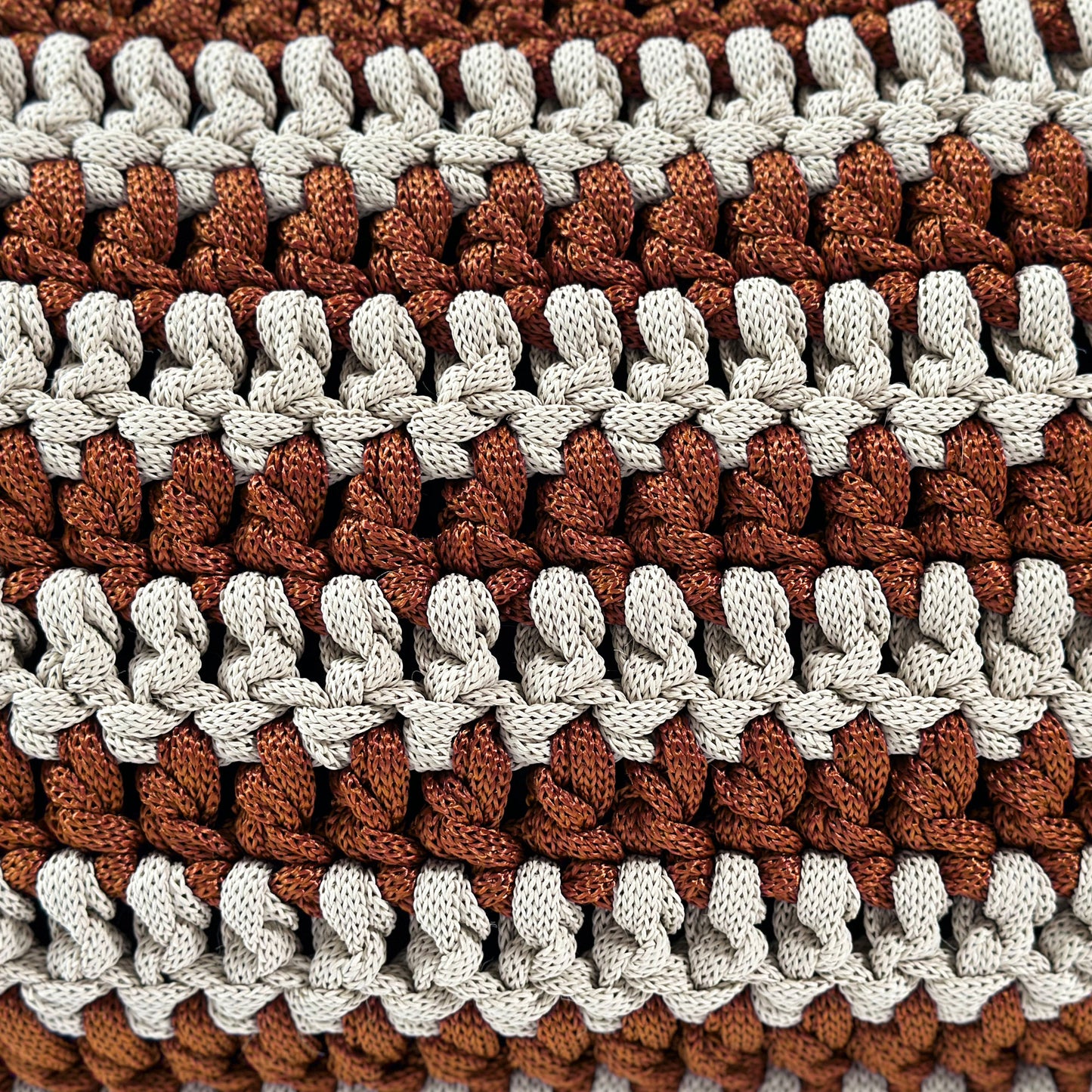 Almofada em Crochê Listra Retangular Outdoor 30x45 Terracota