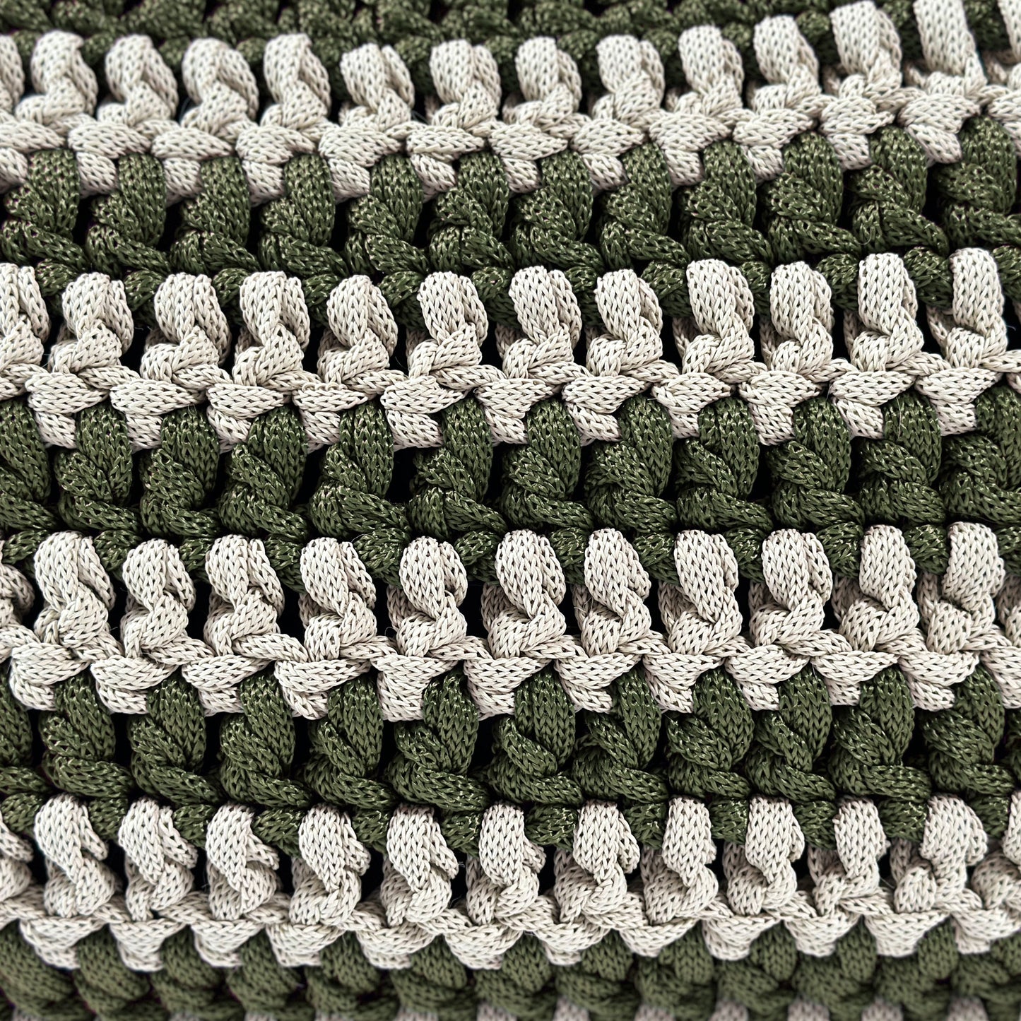 Almofada em Crochê Listra Retangular Outdoor 30x45 Verde