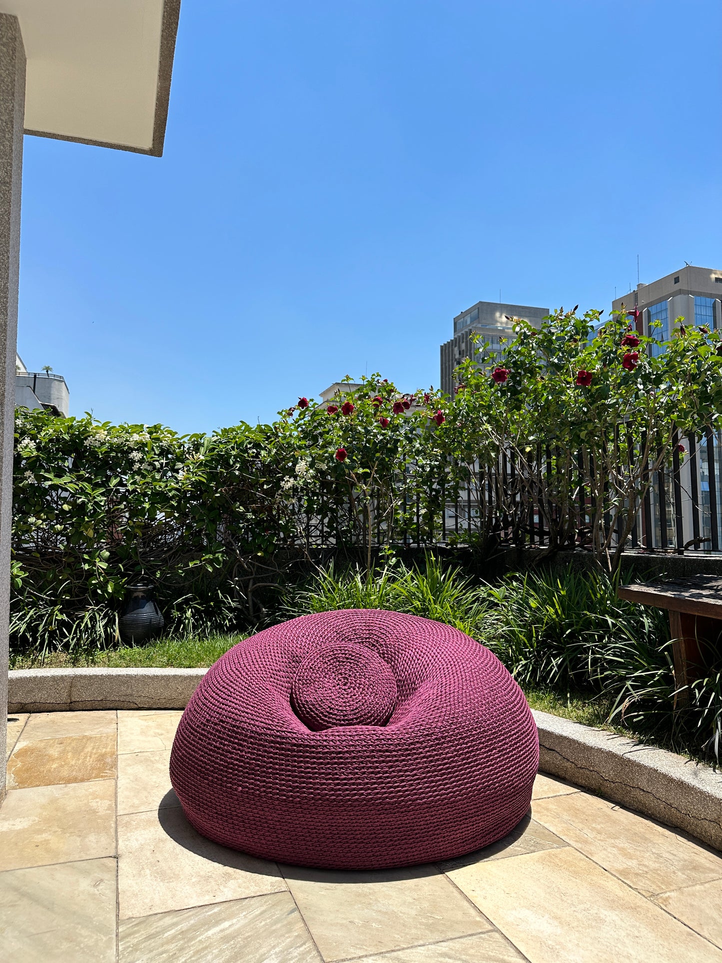 Puff em Crochê Bola Outdoor 50x85 Fendi