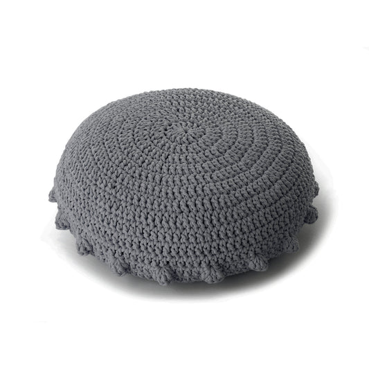 Puff Disco em crochê Cinza, com fio 100% algodão.  Fechamento com zíper, possibilitando a remoção da capa para lavagem.  Dimensões: Altura - 20cm; Diâmetro - 85cm. 