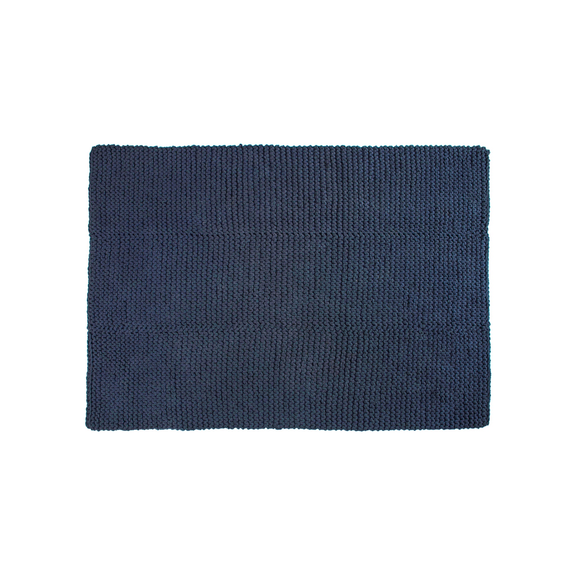 Tapete em tricô artesanal Marinho, com fio 100% algodão. Dimensões: Largura - 150cm; Comprimento - 200cm. 
